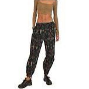 COPY - URBAN OUTFITTERS Penelope corduroy sweatpants joggers boho print green XS